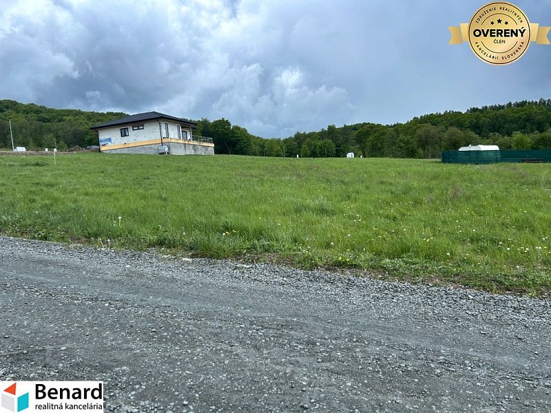 POZEMOK NA PREDAJ, 595m2, OKRUŽNÁ, OKR.PREŠOV