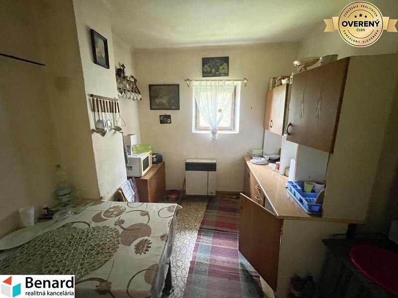 POZEMOK SO STARŠÍM RD, DRIENOV, UL. TEHELNÁ, POZEMOK 908 M2