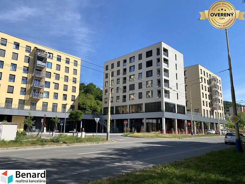 PREŠOV-EXKLUZÍVNE PRIESTORY V NOVOSTAVBE,160 m2,SÍDLISKO III.