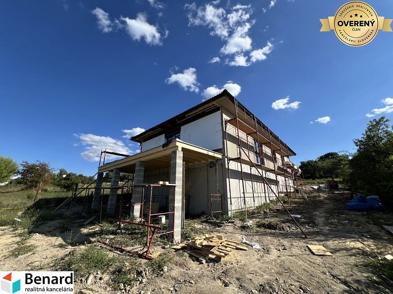 RODINNÝ DOM-DOKONČENÁ NOVOSTAVBA, OKRUŽNÁ PRI PREŠOVE,POZEMOK 620 m2,