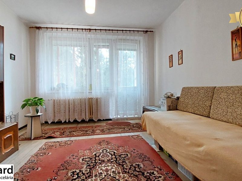 NA PREDAJ VEĽKÝ 3 IZB. BYT, SÍDLISKO III, V. CLEMENTISA 78 m2