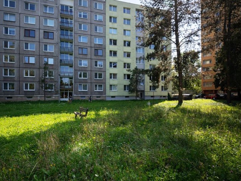 NA PREDAJ VEĽKÝ 3 IZB. BYT 78 m2, SÍDLISKO III, ul. V. CLEMENTISA.