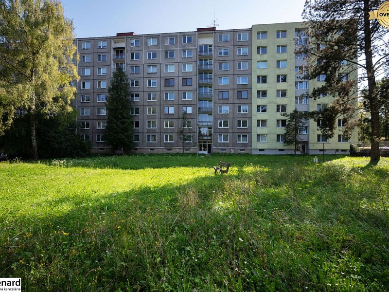 NA PREDAJ VEĽKÝ 3 IZB. BYT 78 m2, SÍDLISKO III, ul. V. CLEMENTISA.