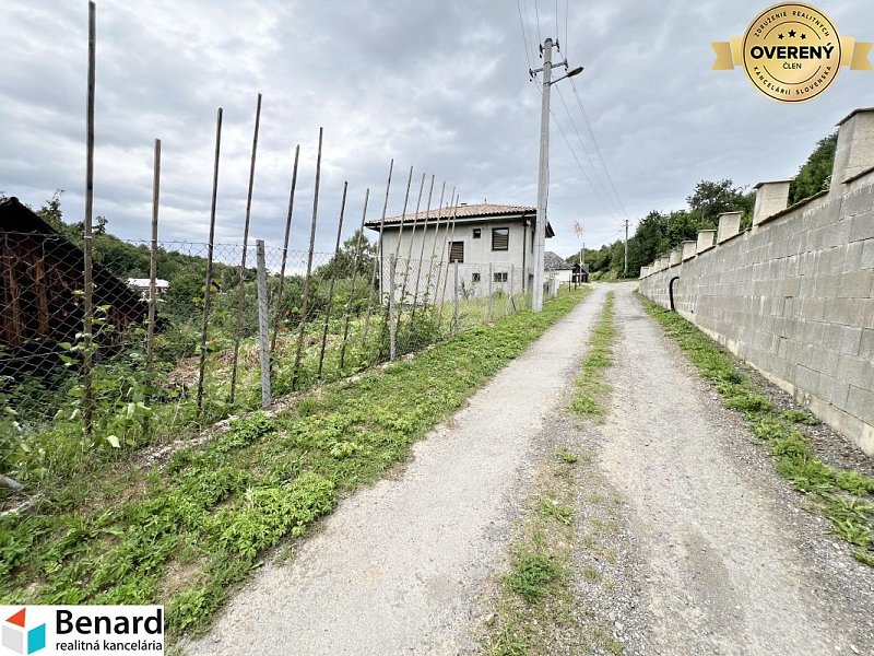 POZEMOK NA PREDAJ- ŠTEFANOVCE, 20 KM OD PREŠOVA, CCA 800 M2, 