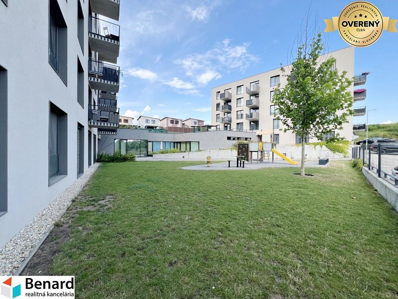 PREŠOV-NOVOSTAVBA,1 IZB. BYT, ZARIADENÝ, VL.PARK. MIESTO