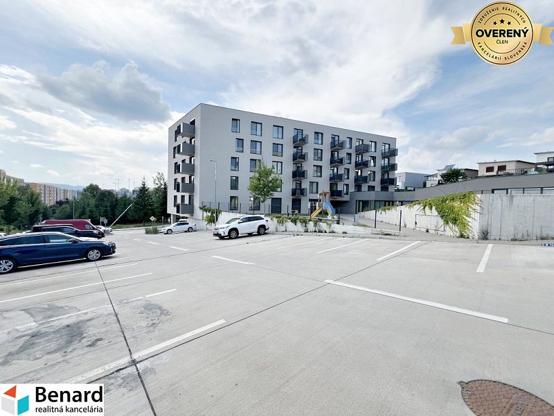 PREŠOV-NOVOSTAVBA,1 IZB. BYT, ZARIADENÝ, VL.PARK. MIESTO
