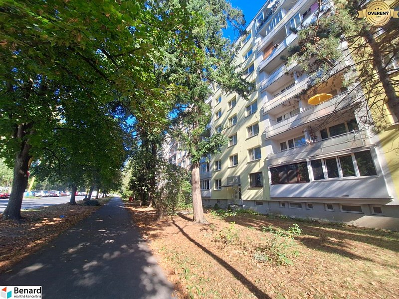 NA PRENÁJOM 2 IZBOVÝ BYT, LODŽIA, PREŠOV, SÍDLISKO III, VL. CLEMENTISA