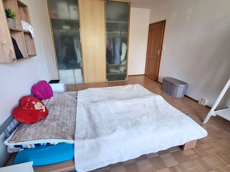 NA PRENÁJOM 2 IZBOVÝ BYT, LODŽIA, PREŠOV, SÍDLISKO III, VL. CLEMENTISA