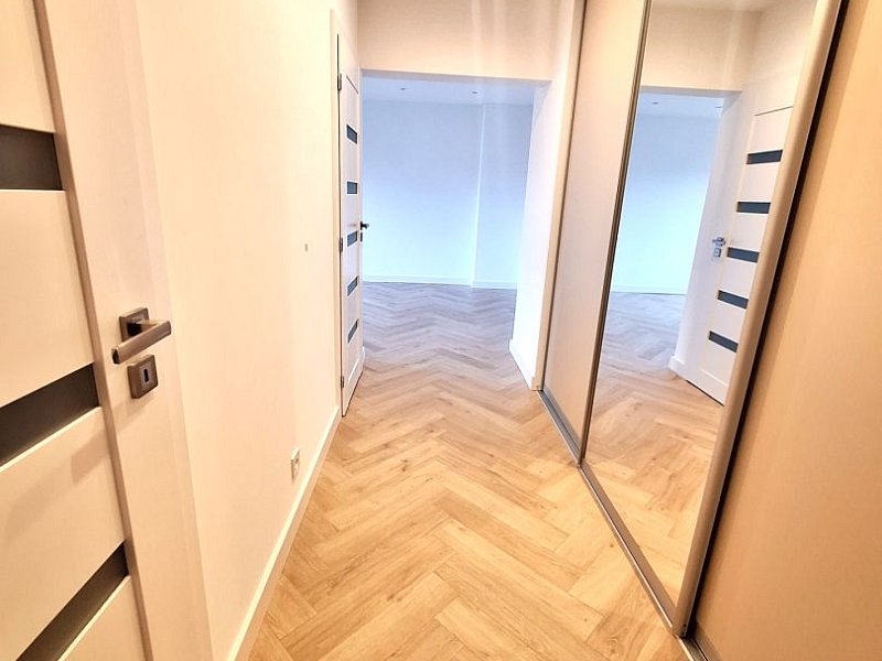 PRENÁJOM NOVOREKONŠTRUOVANÝ 2 IZBOVÝ BYT, BALKÓN, PREŠOV, UL. PAVL.NÁM